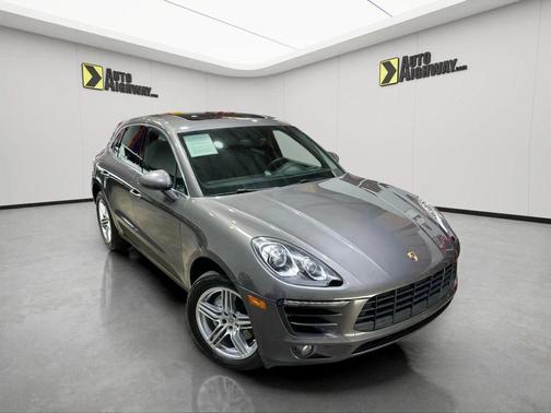 2016 Porsche Macan S