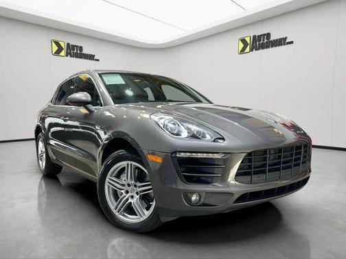 2016 Porsche Macan S
