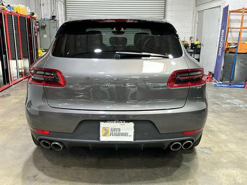 2016 Porsche Macan S
