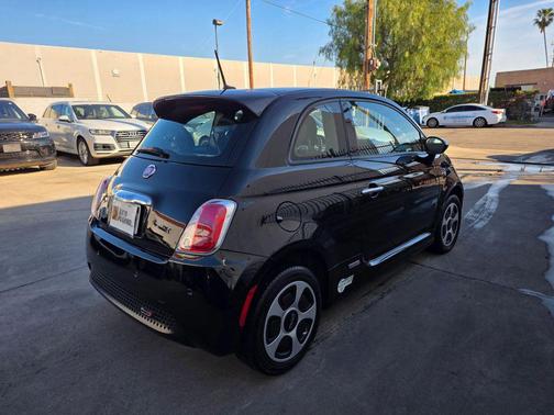2015 FIAT 500e Battery Electric