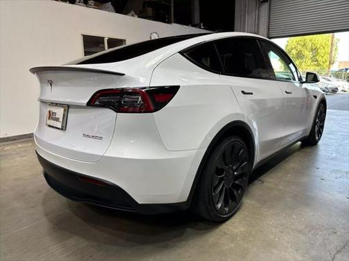 2022 Tesla Model Y Performance Dual Motor All-Wheel Drive