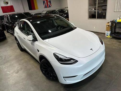 2022 Tesla Model Y Performance Dual Motor All-Wheel Drive
