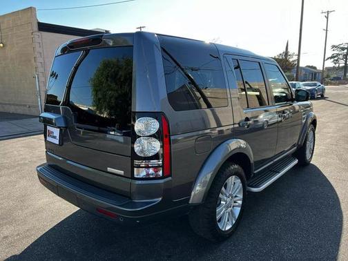 2016 Land Rover LR4 Base