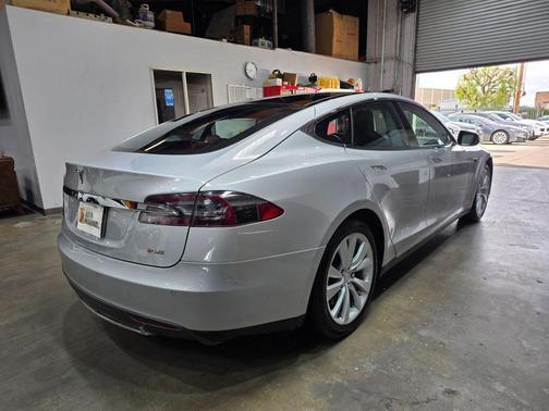 Silver Metallic 2013 Tesla Model S Performance