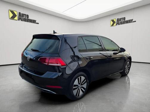 2019 Volkswagen e-Golf SE