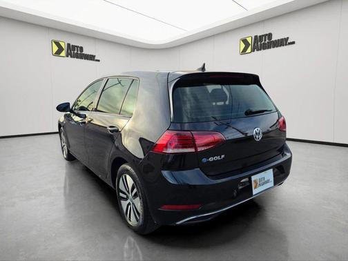 2019 Volkswagen e-Golf SE