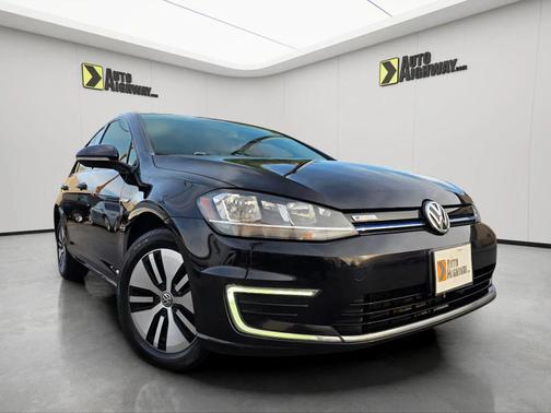 2019 Volkswagen e-Golf SE