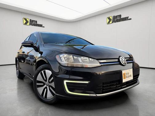 2019 Volkswagen e-Golf SE