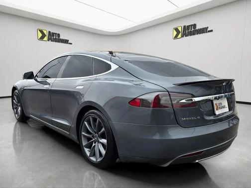 2013 Tesla Model S Performance