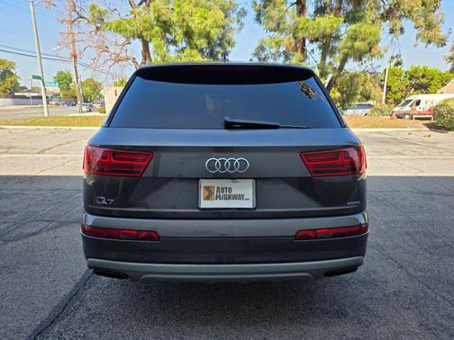 2019 Audi Q7 45 Premium