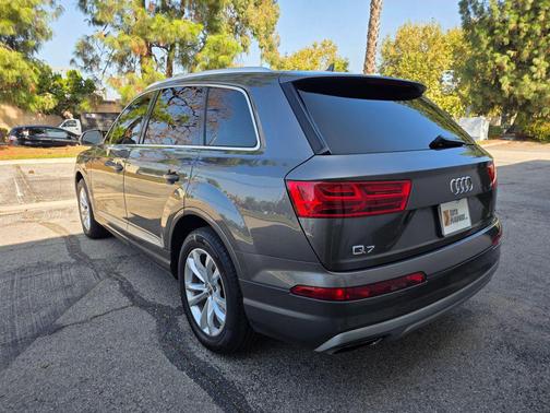 2019 Audi Q7 45 Premium