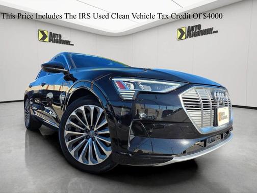 2019 Audi e-tron Premium Plus
