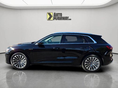 2019 Audi e-tron Premium Plus