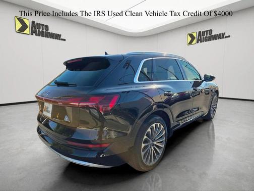 2019 Audi e-tron Premium Plus