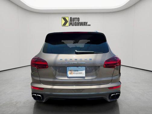 Umber Metallic 2015 Porsche Cayenne Turbo
