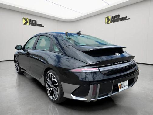 Onyx Black 2024 Hyundai IONIQ 6 SEL