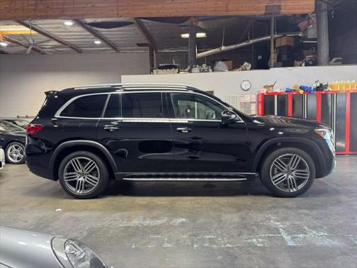 2024 Mercedes-Benz GLS 450 4MATIC
