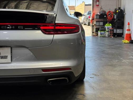 2018 Porsche Panamera E-Hybrid 4