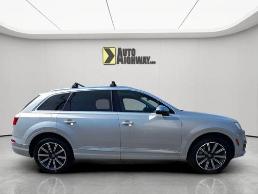 Florett Silver Metallic 2017 Audi Q7 3.0T Premium