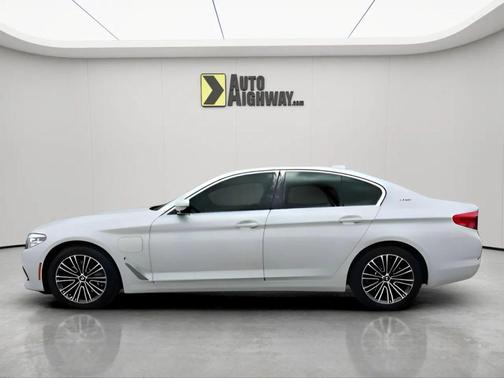White 2019 BMW 530e iPerformance