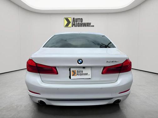 White 2019 BMW 530e iPerformance