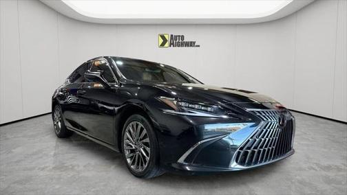 2024 Lexus ES 300h Ultra Luxury
