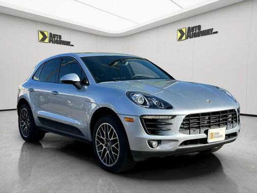 2016 Porsche Macan S