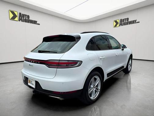 White 2020 Porsche Macan Macan Sport Edition