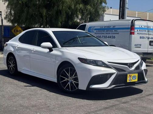 2022 Toyota Camry SE