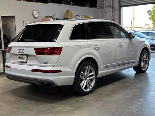2017 Audi Q7 3.0T Prestige