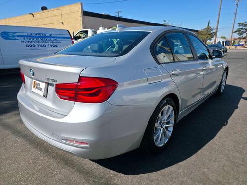 2017 BMW 320 i