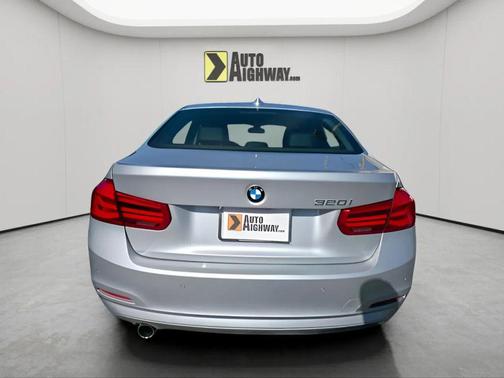 2017 BMW 320 i