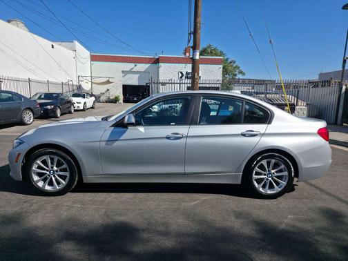2017 BMW 320 i