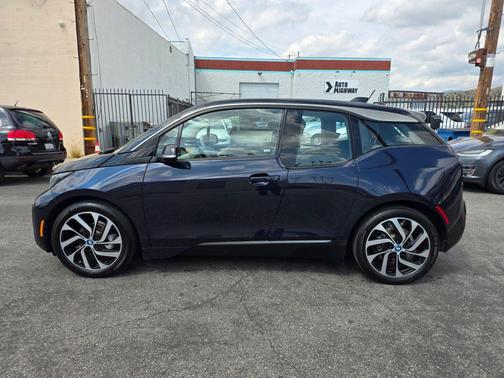 Blue 2018 BMW i3 94 Ah