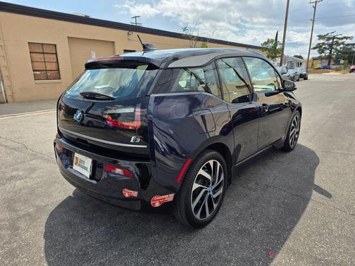 Blue 2018 BMW i3 94 Ah
