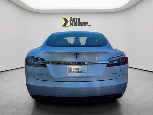 2016 Tesla Model S 90D