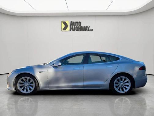 2016 Tesla Model S 90D