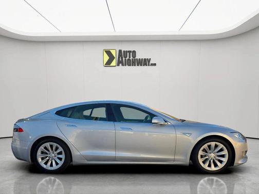2016 Tesla Model S 90D