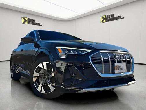 2022 Audi e-tron Sportback S line Premium Plus