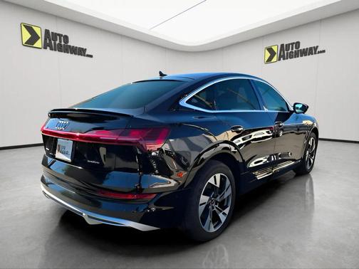 2022 Audi e-tron Sportback S line Premium Plus
