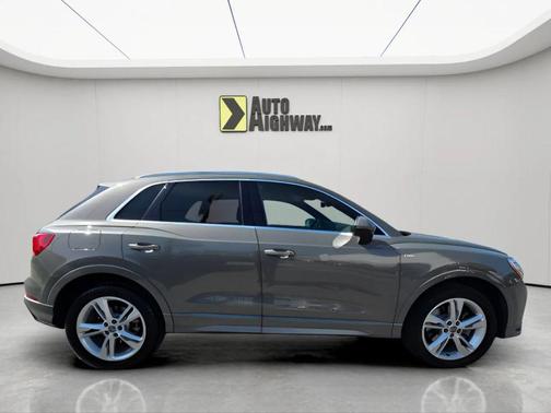Chronos Gray Metallic 2020 Audi Q3 45 S line Premium