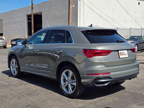 Chronos Gray Metallic 2020 Audi Q3 45 S line Premium