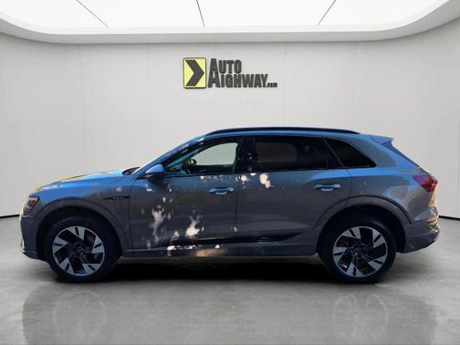 2021 Audi e-tron Premium