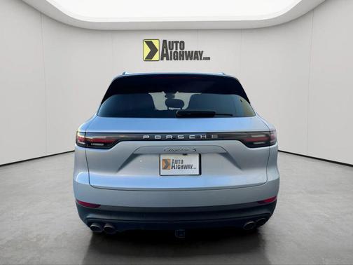 2019 Porsche Cayenne S