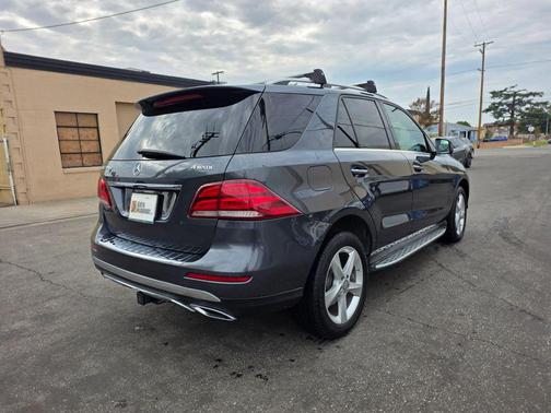 2016 Mercedes-Benz GLE-Class GLE 300d 4MATIC