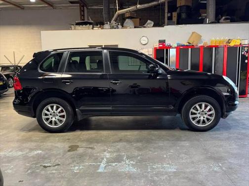 2008 Porsche Cayenne Base
