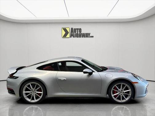 2020 Porsche 911 Carrera S