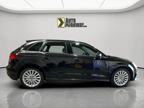 2017 Audi A3 e-tron 1.4T Premium