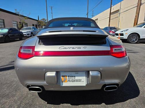 2012 Porsche 911 Carrera 4