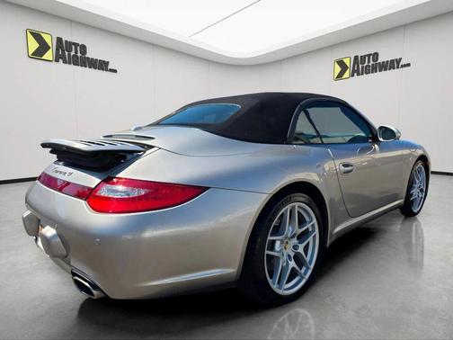 2012 Porsche 911 Carrera 4